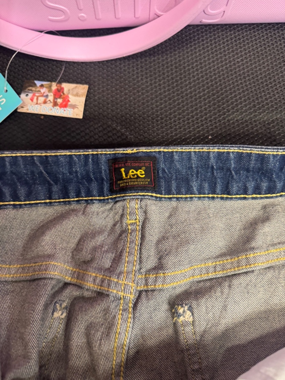 Lee Jean Shorts - Picture 4 of 4
